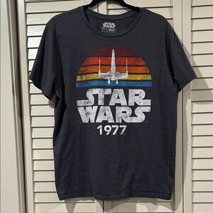 Star Wars Dark Grey Tee with Red Orange Yellow Blue Retro Sun Size XL